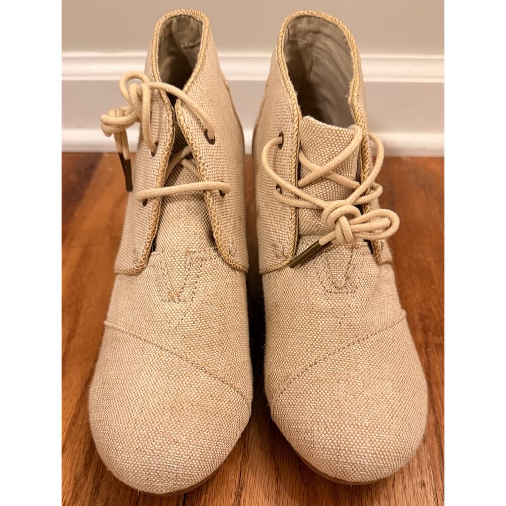 NWOT Toms Desert Wedge Booties - 9.5